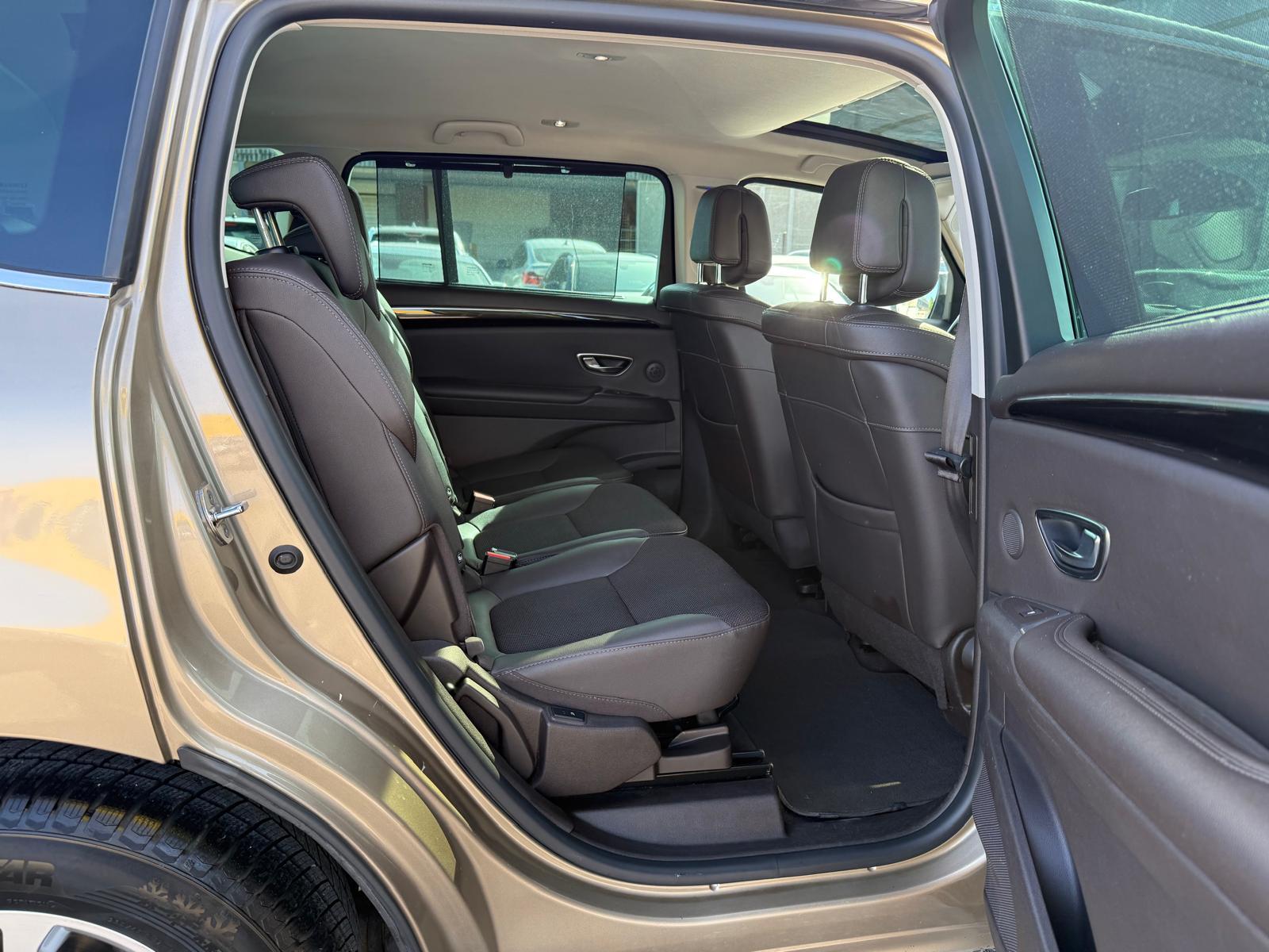 RENAULT Espace 1.6 dCi 160 Intens EDC-image-11