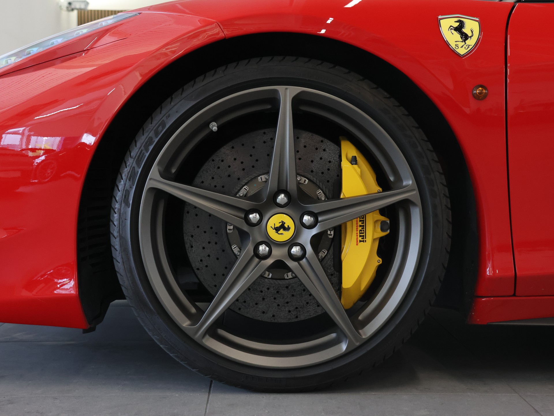 FERRARI 458 Italia 4.5 V8-image-13