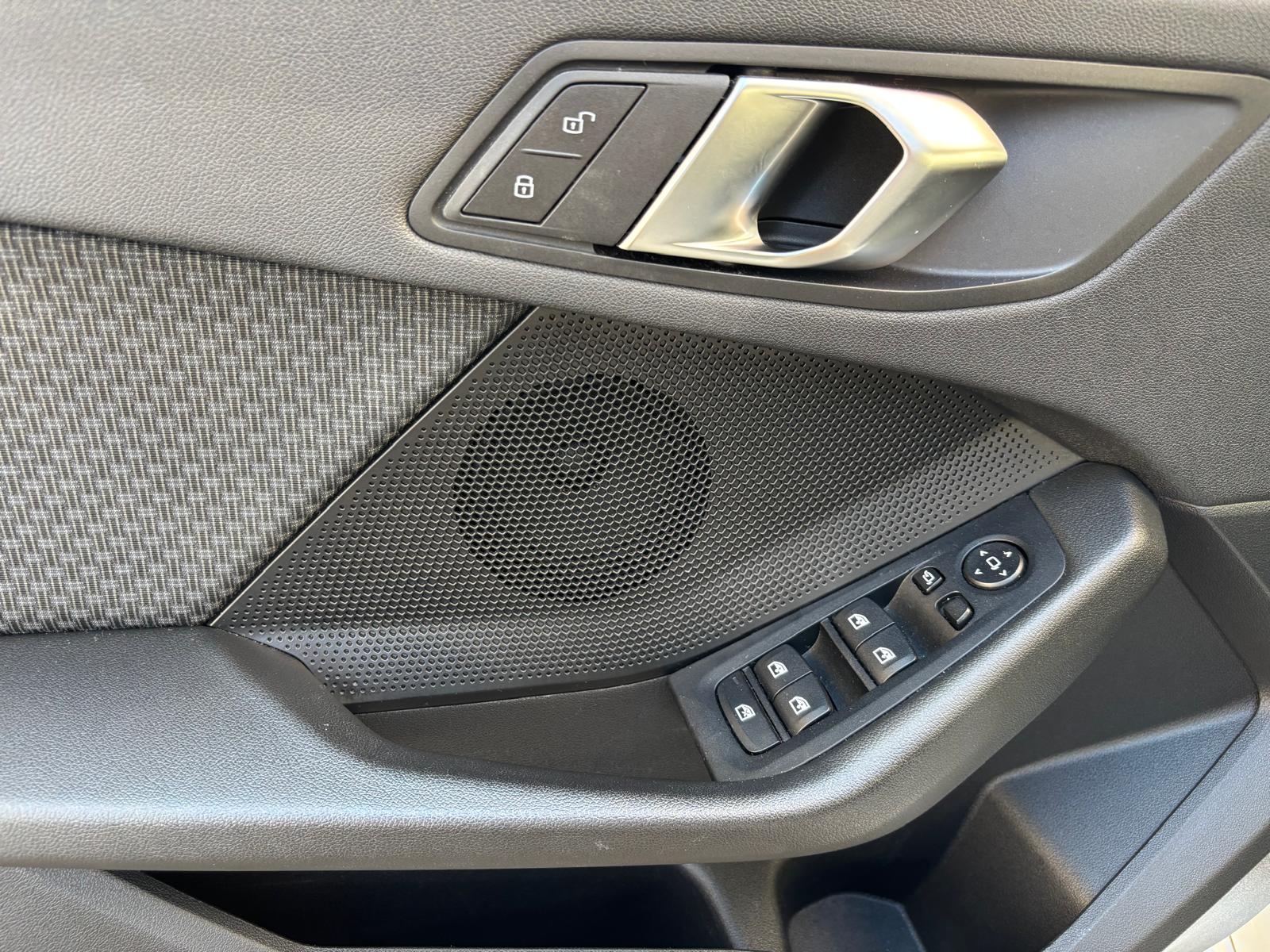 BMW 118d-image-11