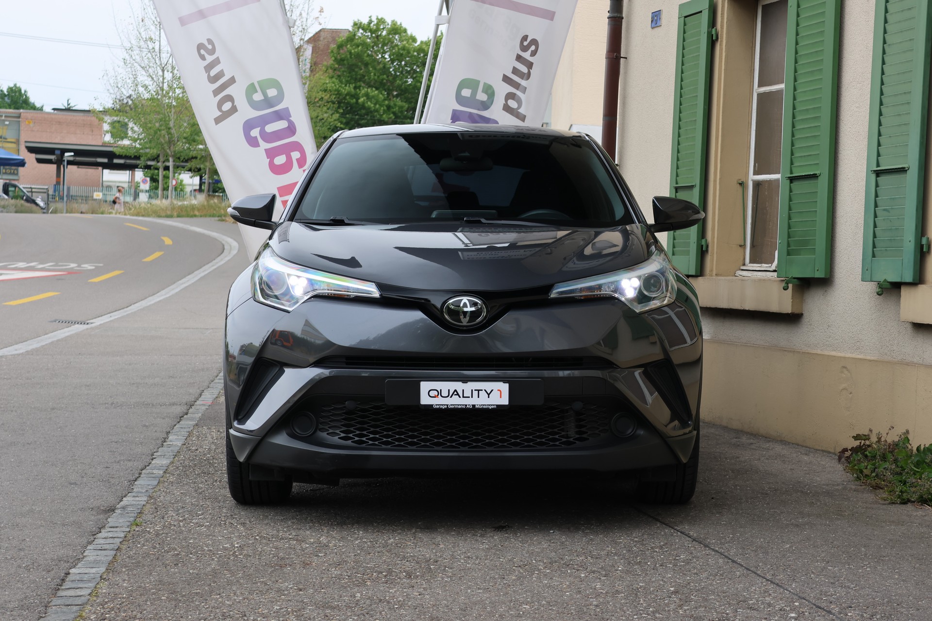 TOYOTA C-HR 1.2 Turbo Comfort-showroom-element-1