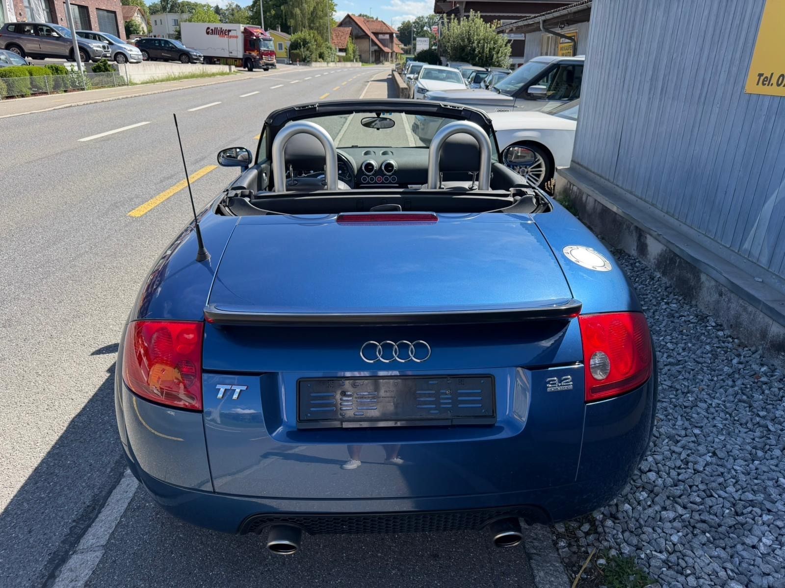 AUDI TT Roadster 3.2 quattro-image-17