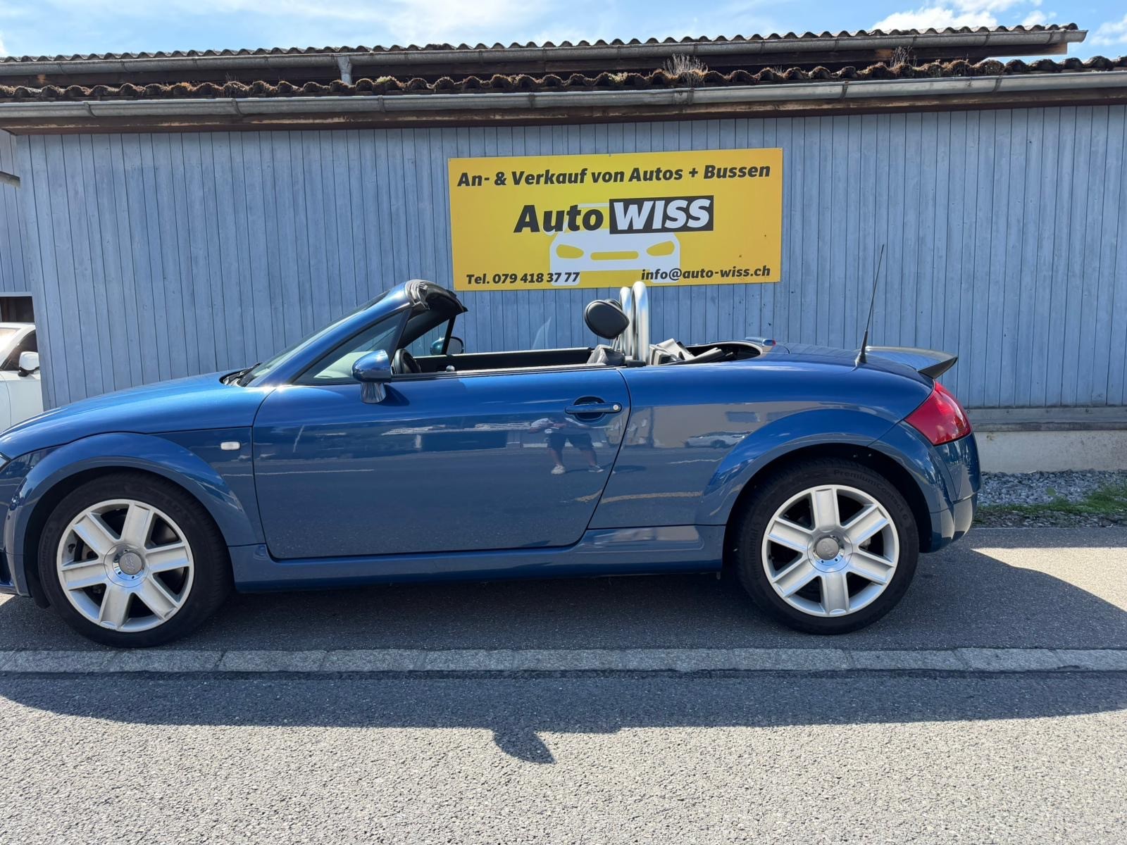 AUDI TT Roadster 3.2 quattro-image-24