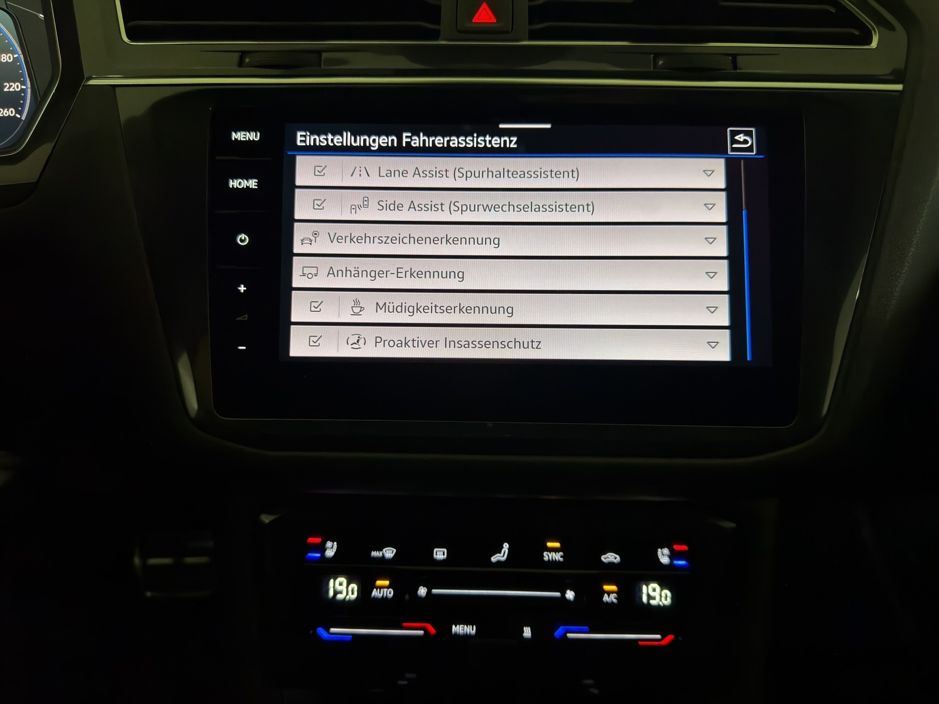 VW Tiguan Allspace 2.0TSI R-Line 4Motion DSG-image-19