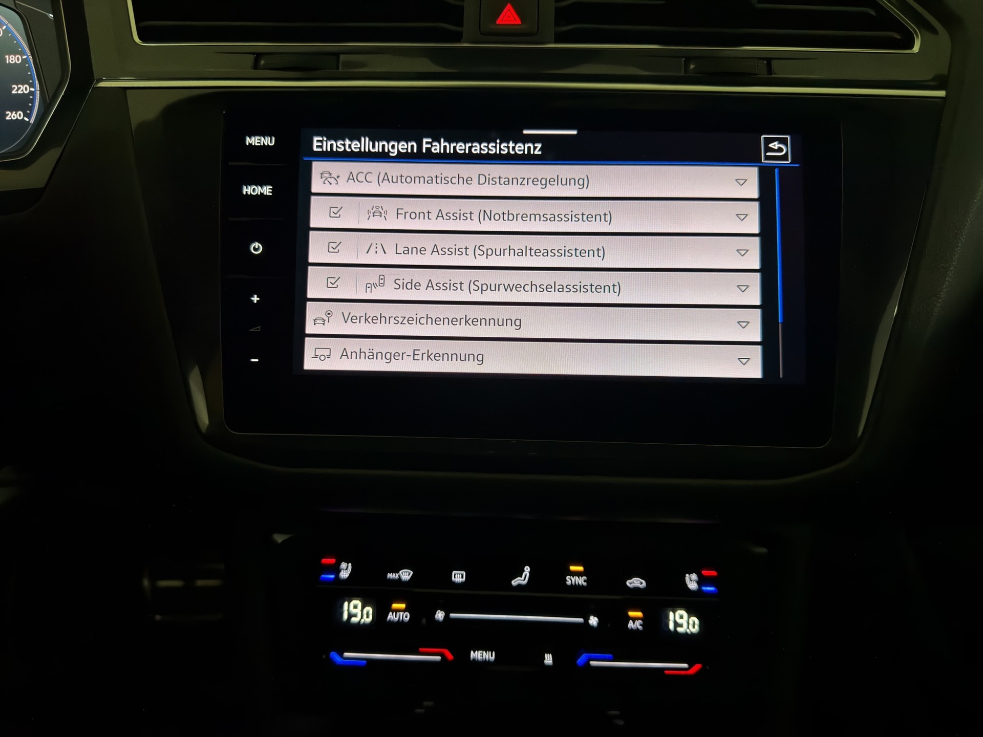 VW Tiguan Allspace 2.0TSI R-Line 4Motion DSG-image-18