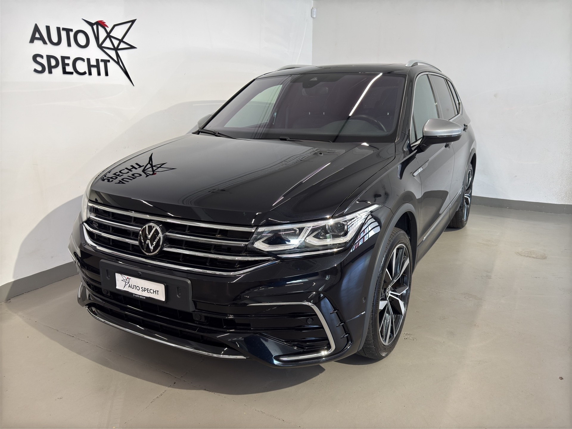 VW Tiguan Allspace 2.0TSI R-Line 4Motion DSG