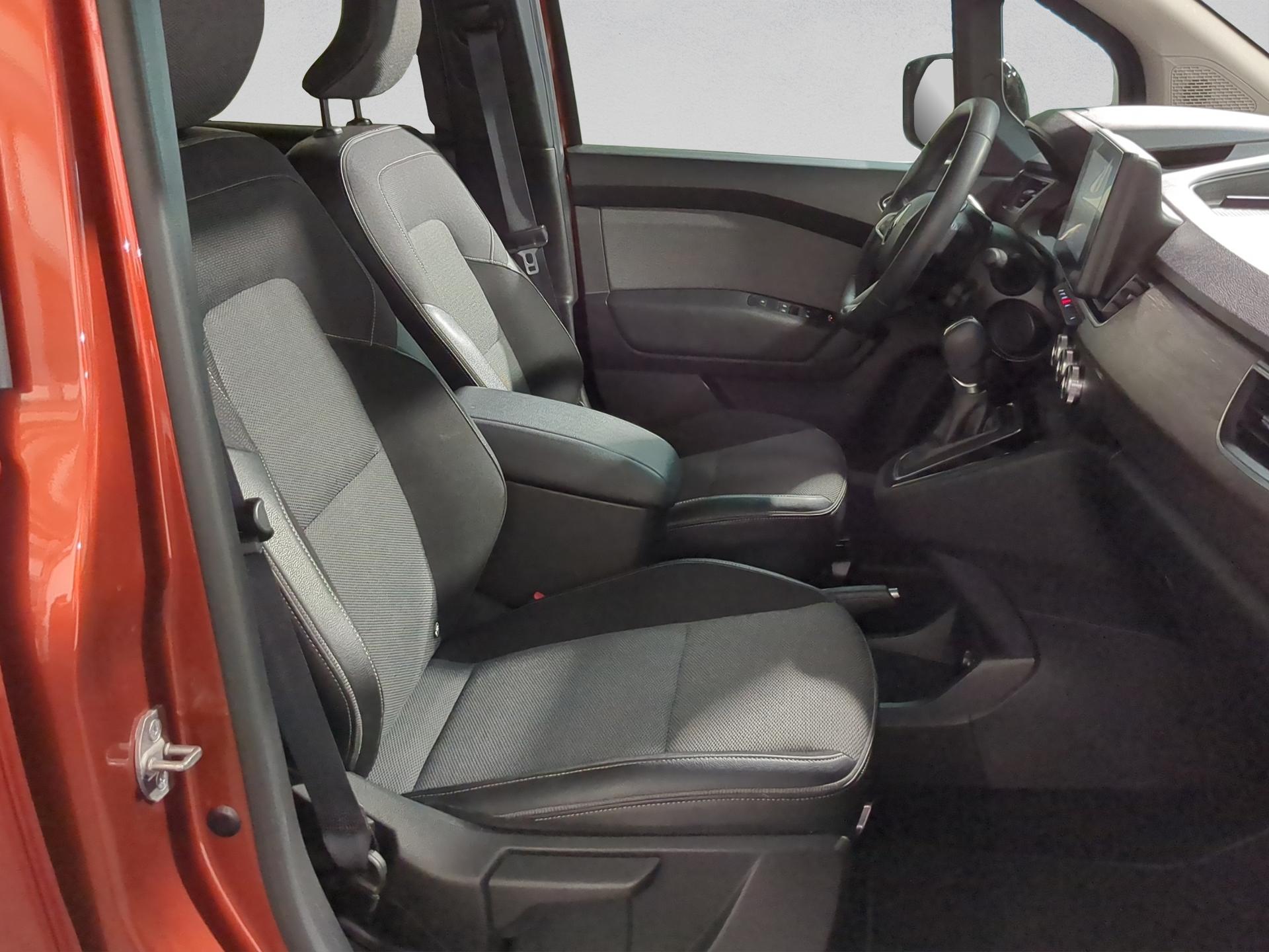 RENAULT Kangoo 1.3 TCe 130 PF Intens EDC-image-15