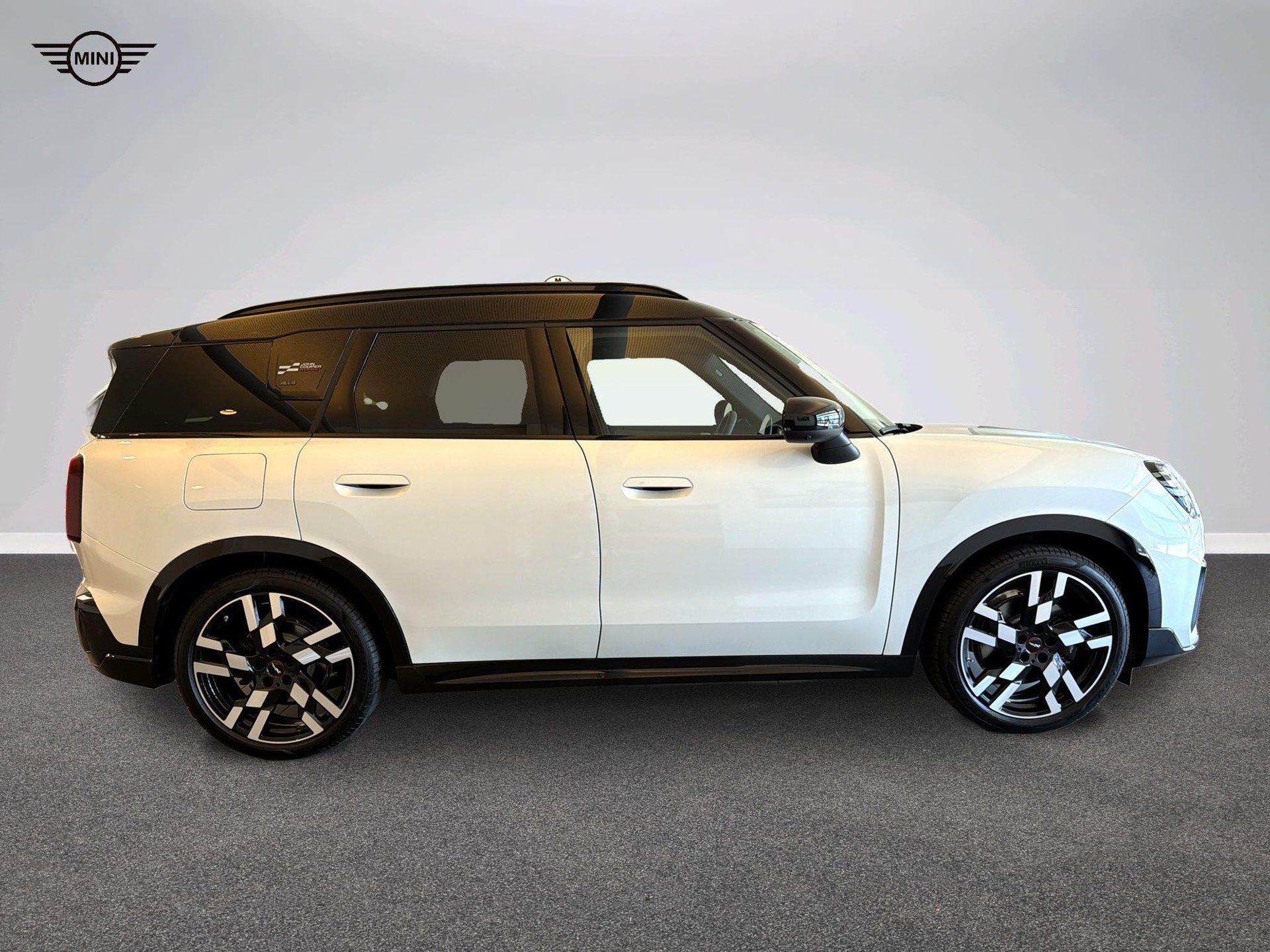 MINI Countryman SE ALL4-showroom-element-1