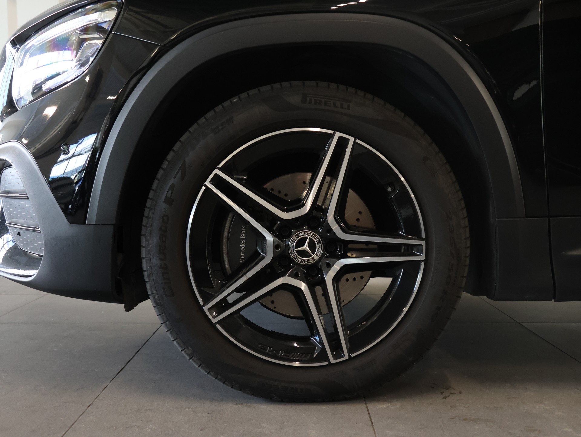 MERCEDES-BENZ GLB 200 d 4Matic AMG Line 8G-Tronic *WERKSGARANTIE 06.2027*-image-10