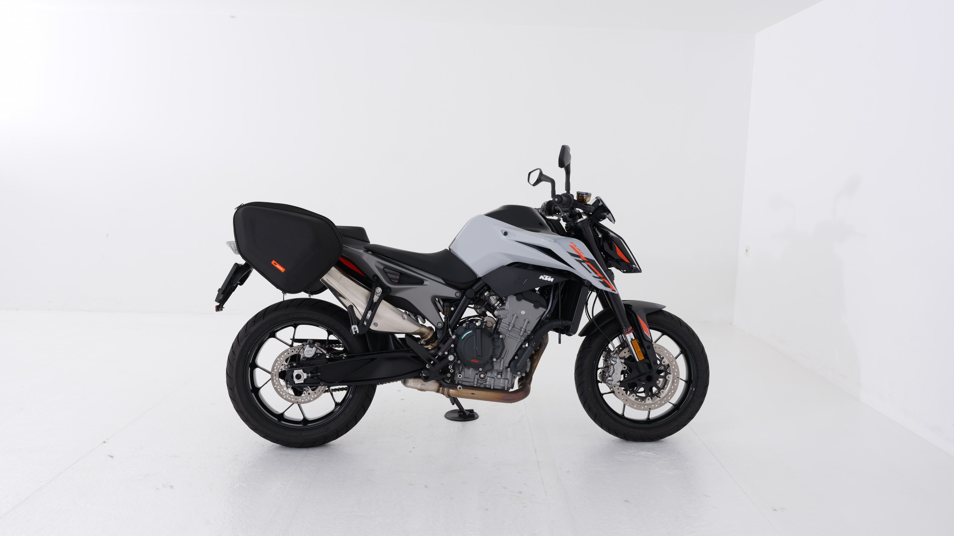 KTM 790 Duke-image-1