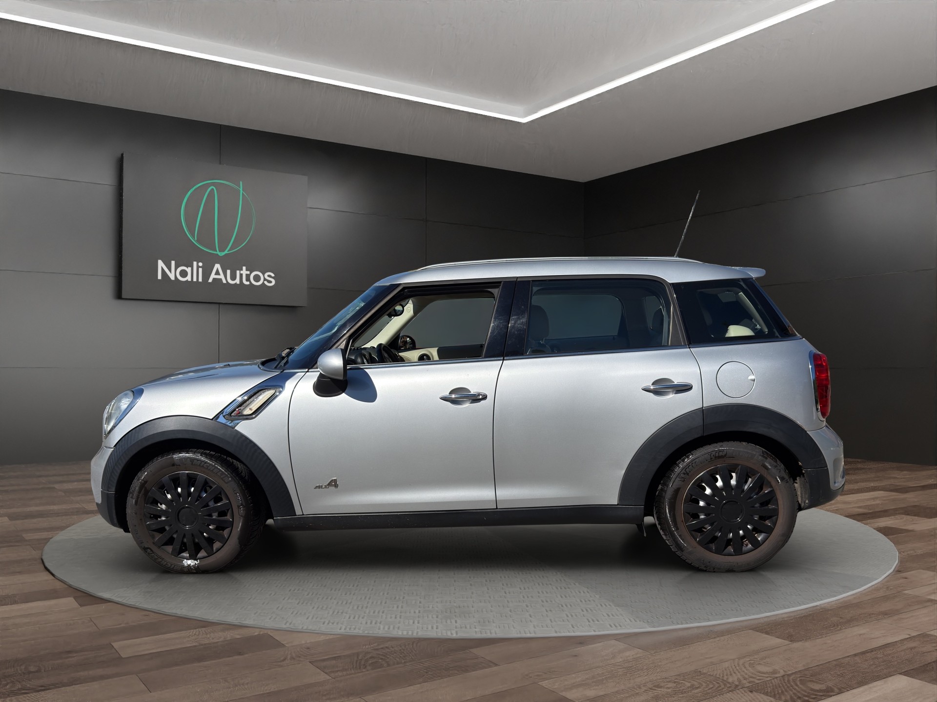 MINI Countryman Cooper S ALL4 Steptronic-showroom-element-2