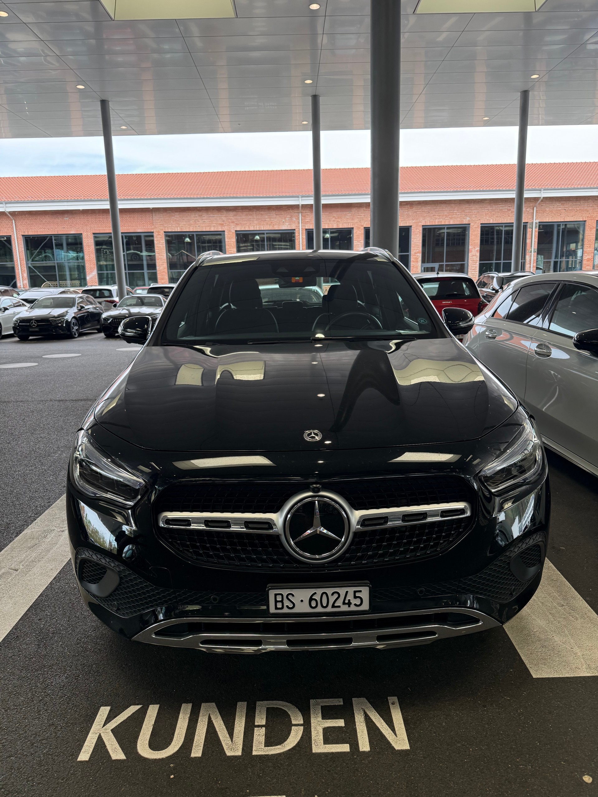 MERCEDES-BENZ GLA 200 Style 4matic