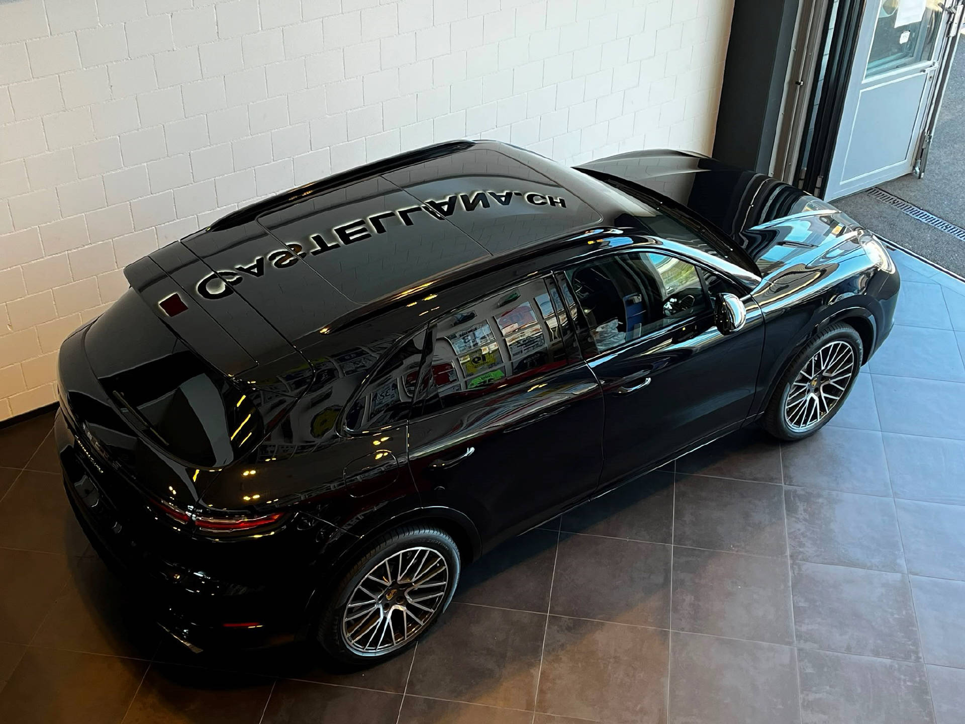 PORSCHE Cayenne 4.0 V8 Turbo-image-10