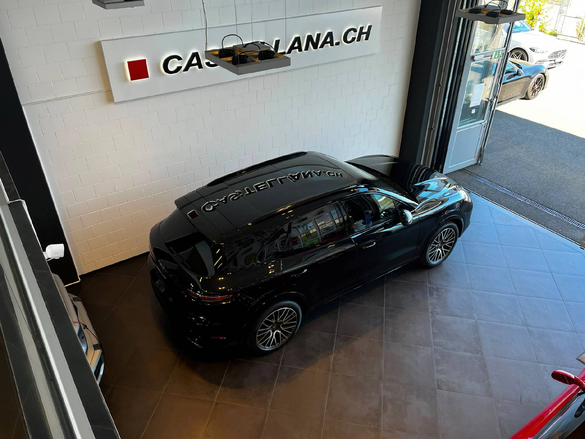 PORSCHE Cayenne 4.0 V8 Turbo-image-9