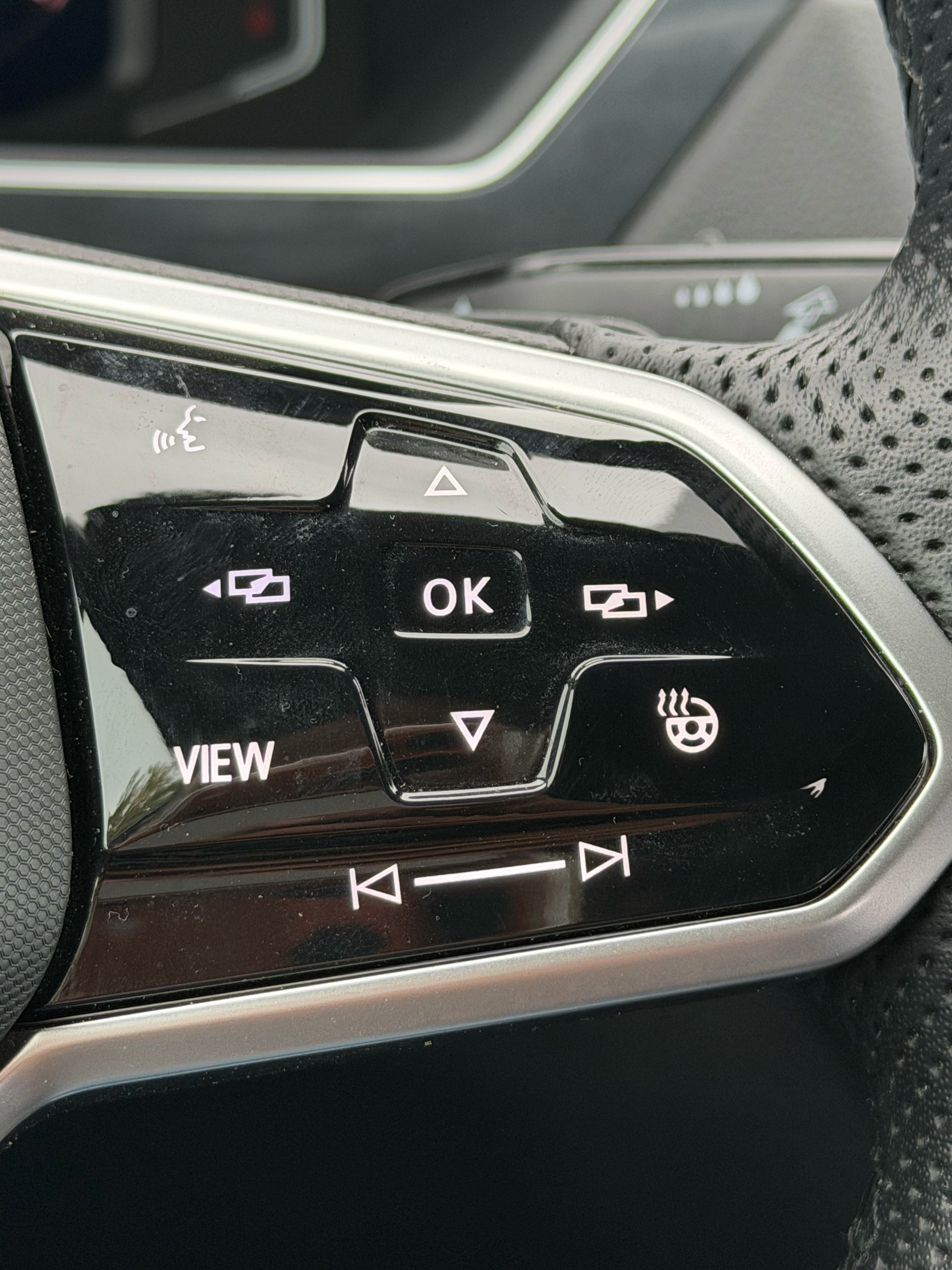VW Tiguan 2.0TSI R-Line 4Motion DSG-image-14