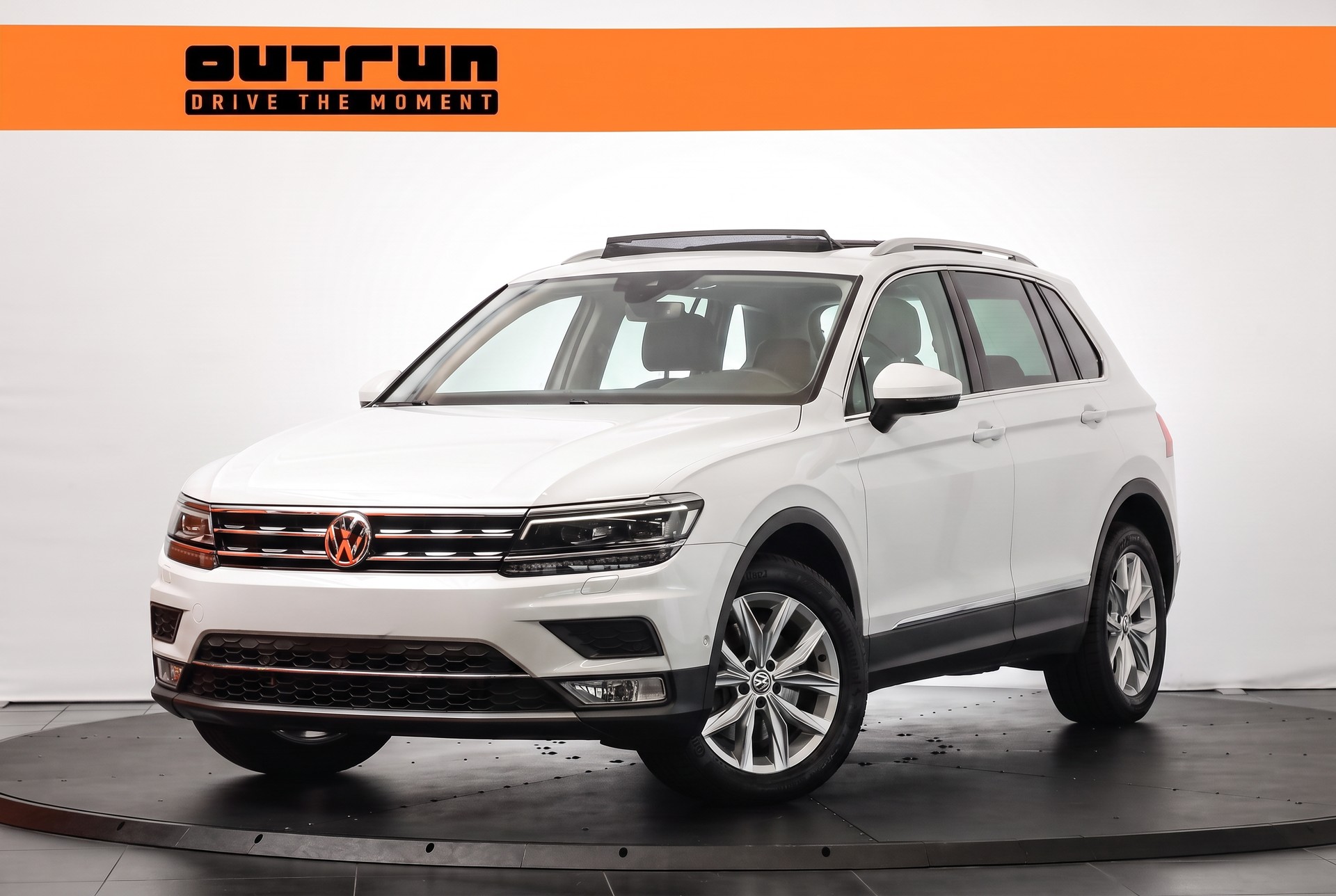 VW Tiguan 2.0 TDI SCR Highline 4Motion DSG 240 ch • Attelage orientable • Toit panoramique