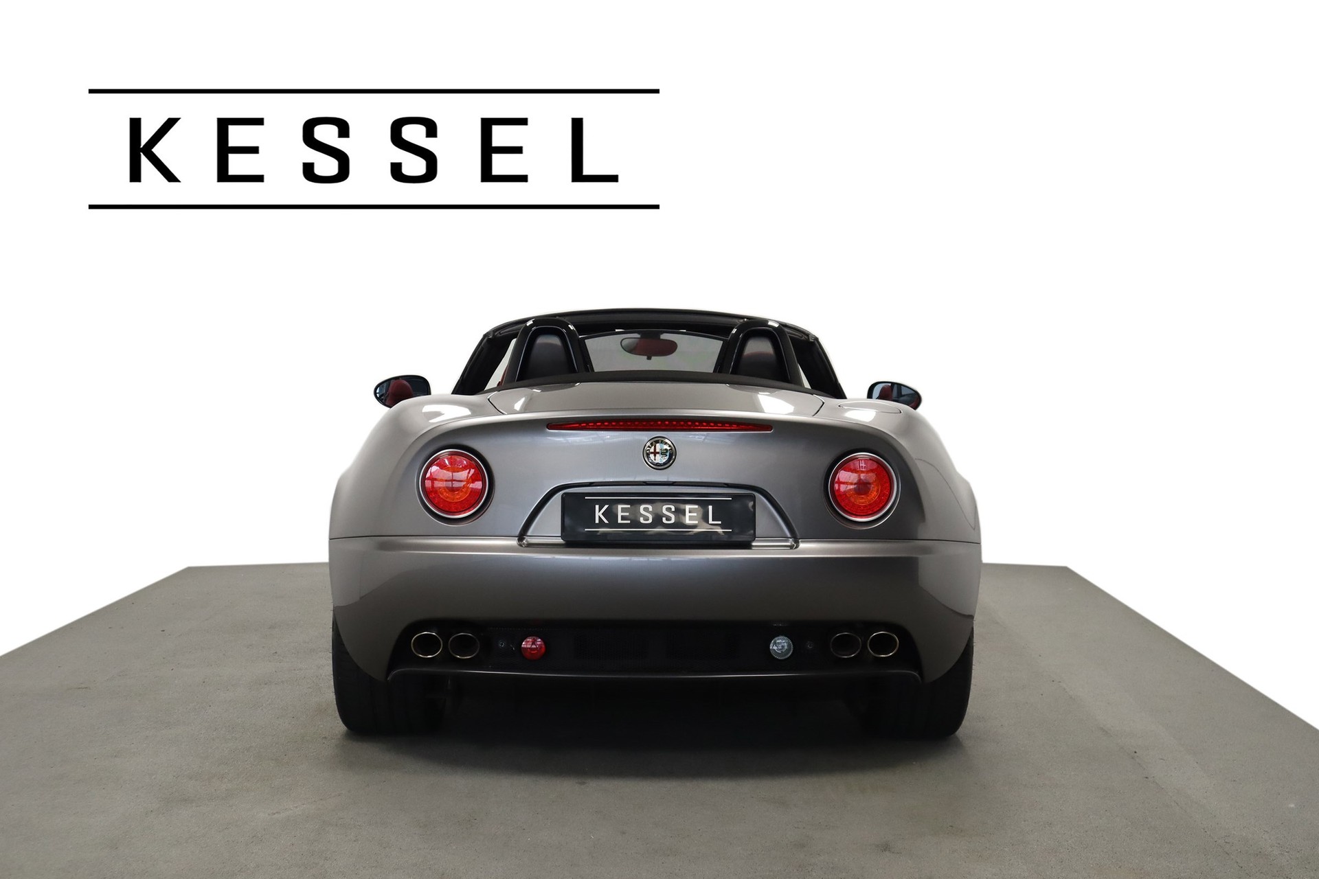 ALFA ROMEO 8C Spider-image-4
