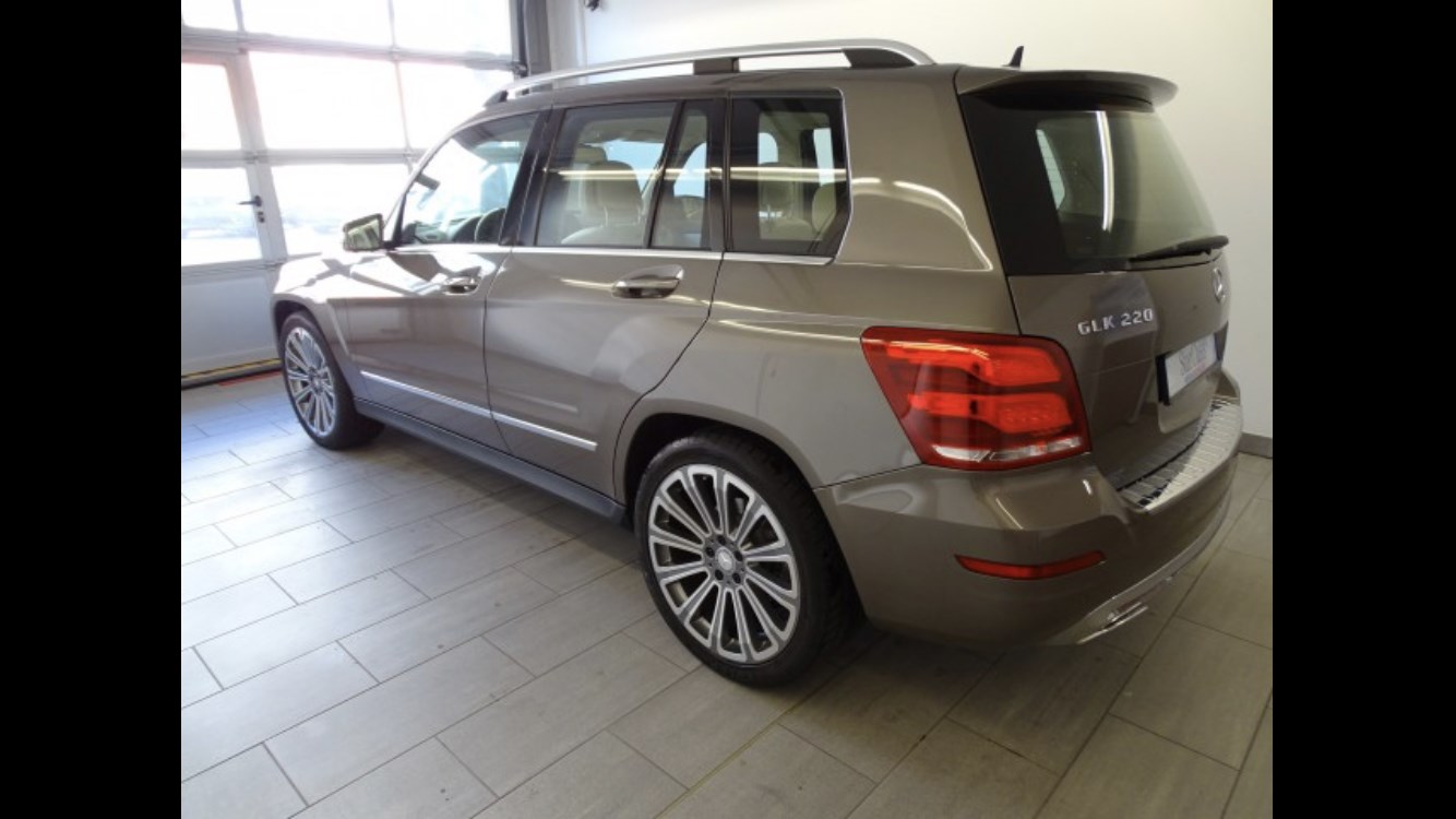 MERCEDES-BENZ GLK 220 BlueTEC 4Matic 7G-Tronic-image-4