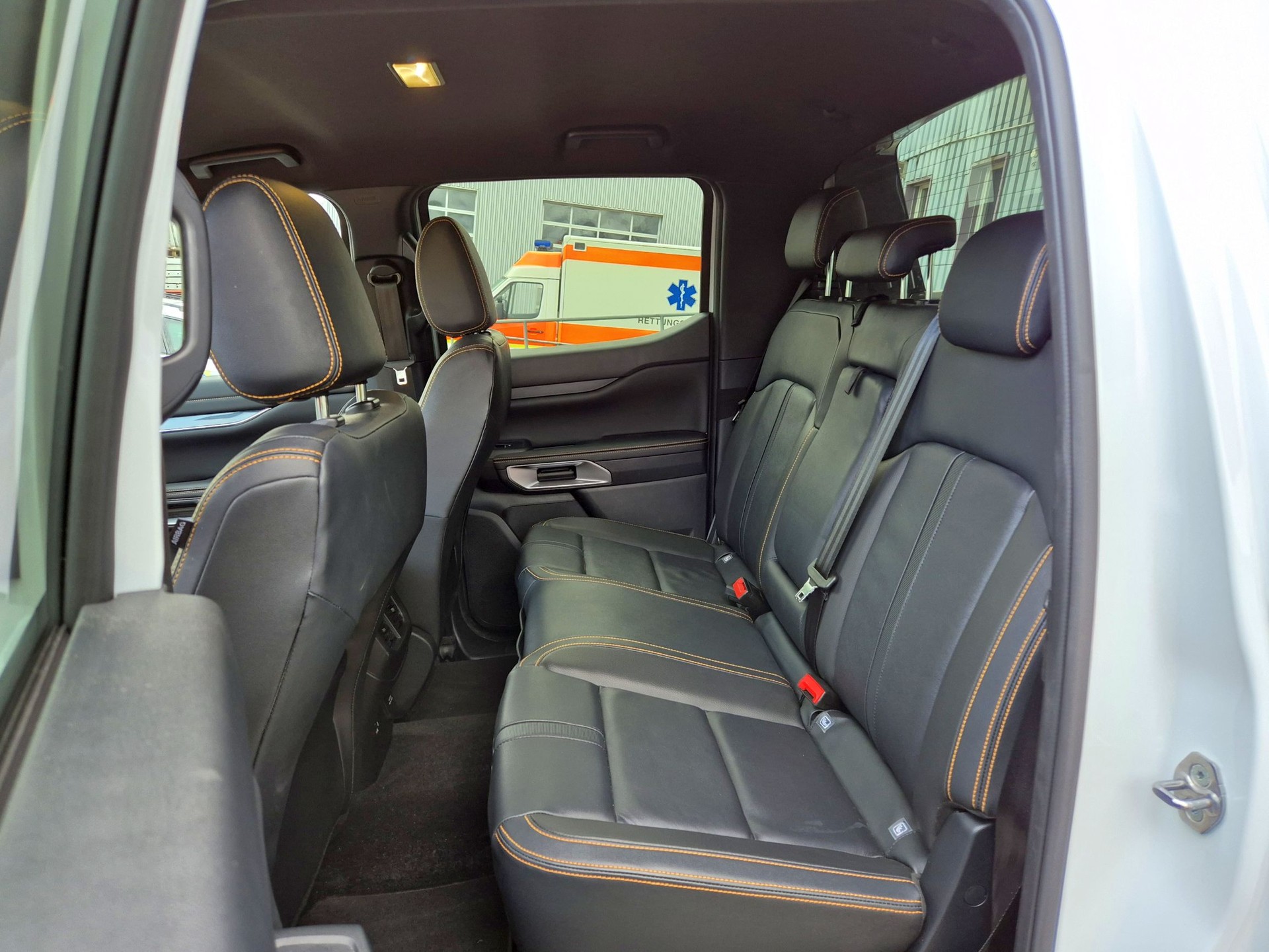 FORD Ranger Wildtrak 3.0 Feuerwehr mit Blaulicht-image-7