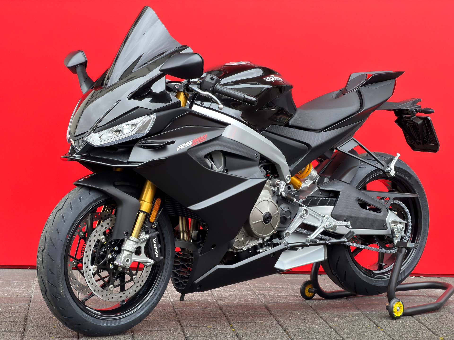 APRILIA RS 660 Factory ''Black Edition'' E5+ (70kW)-image-1