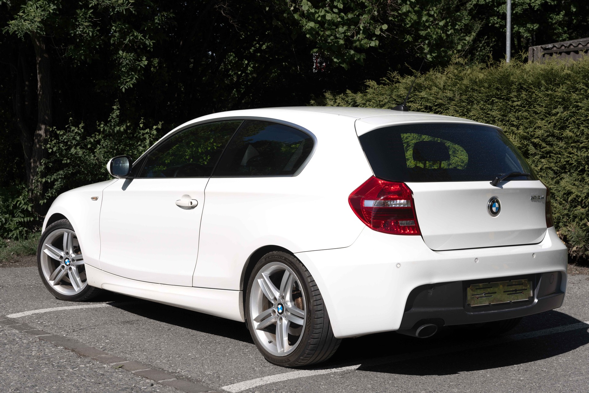 BMW 123d-image-3