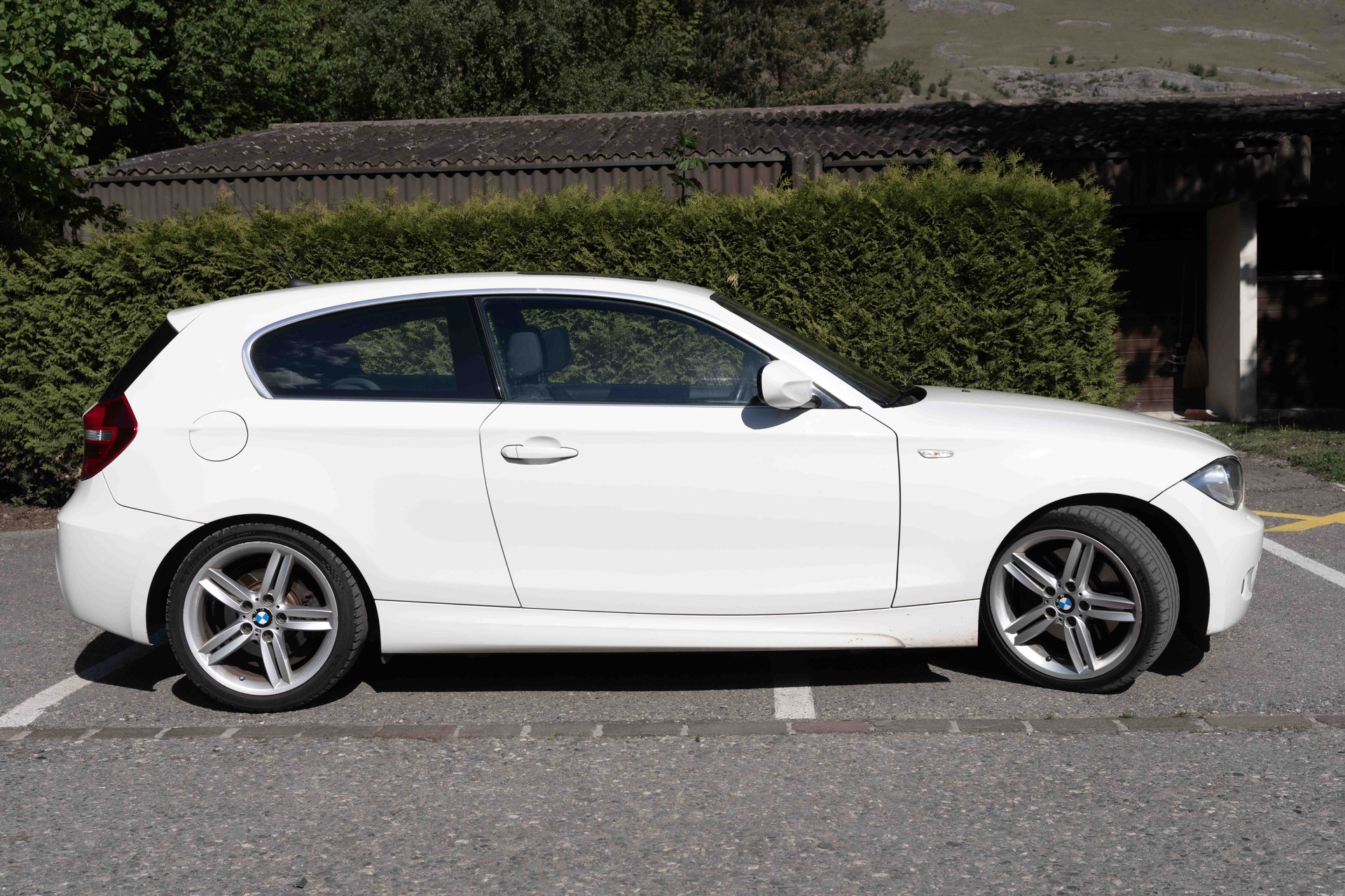 BMW 123d-image-4