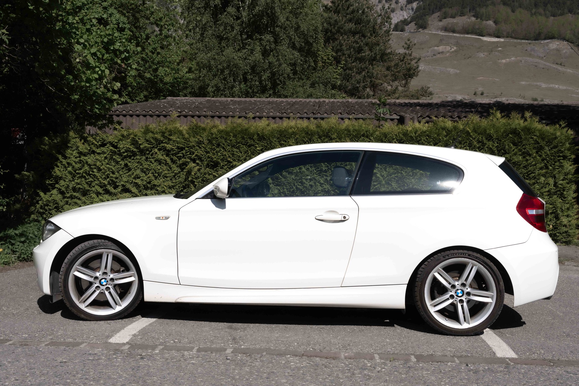 BMW 123d-image-2