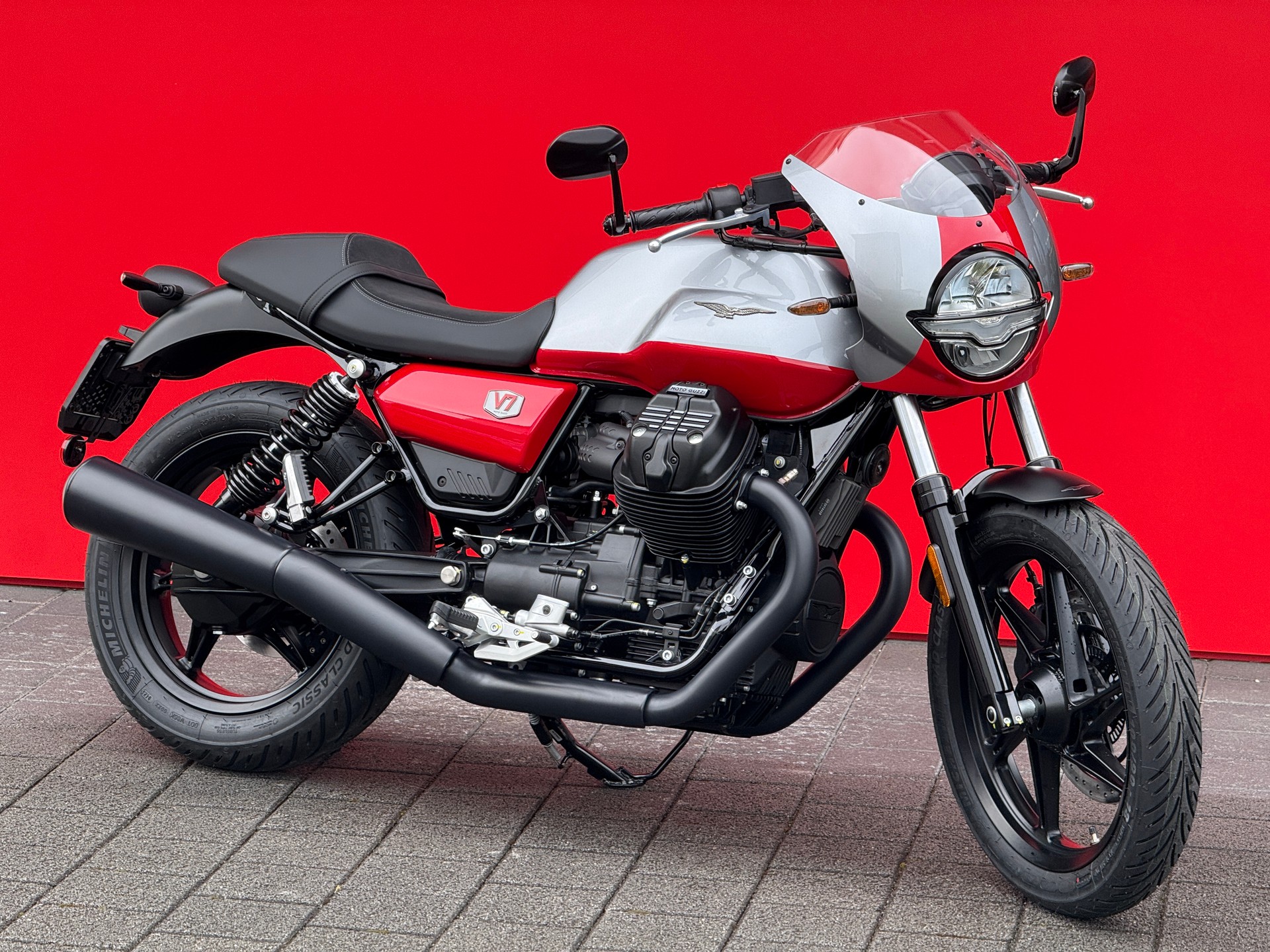 MOTO GUZZI V7 IV 850 Stone Corsa (35kW)-showroom-element-1