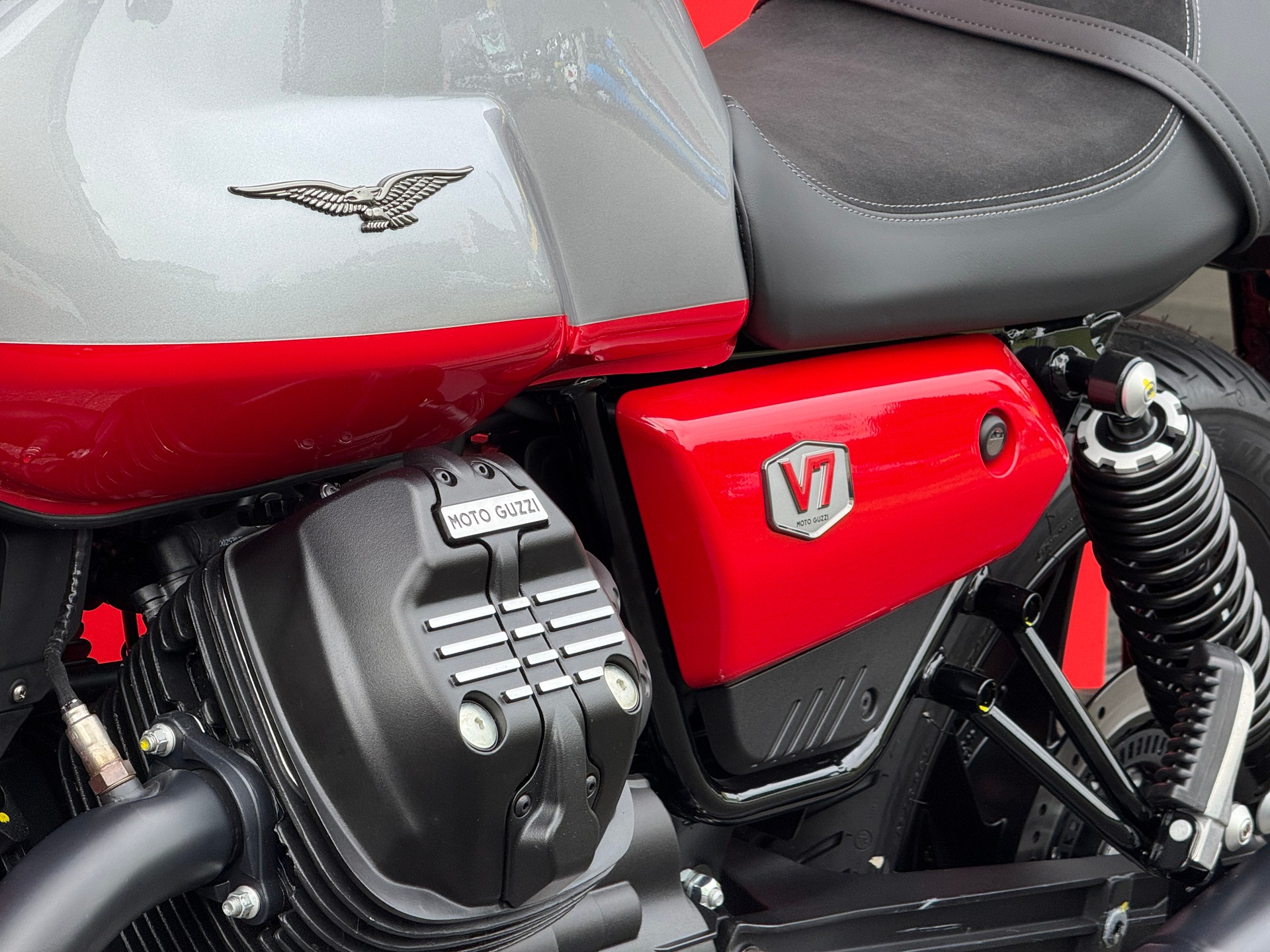 MOTO GUZZI V7 IV 850 Stone Corsa (35kW)-showroom-element-2