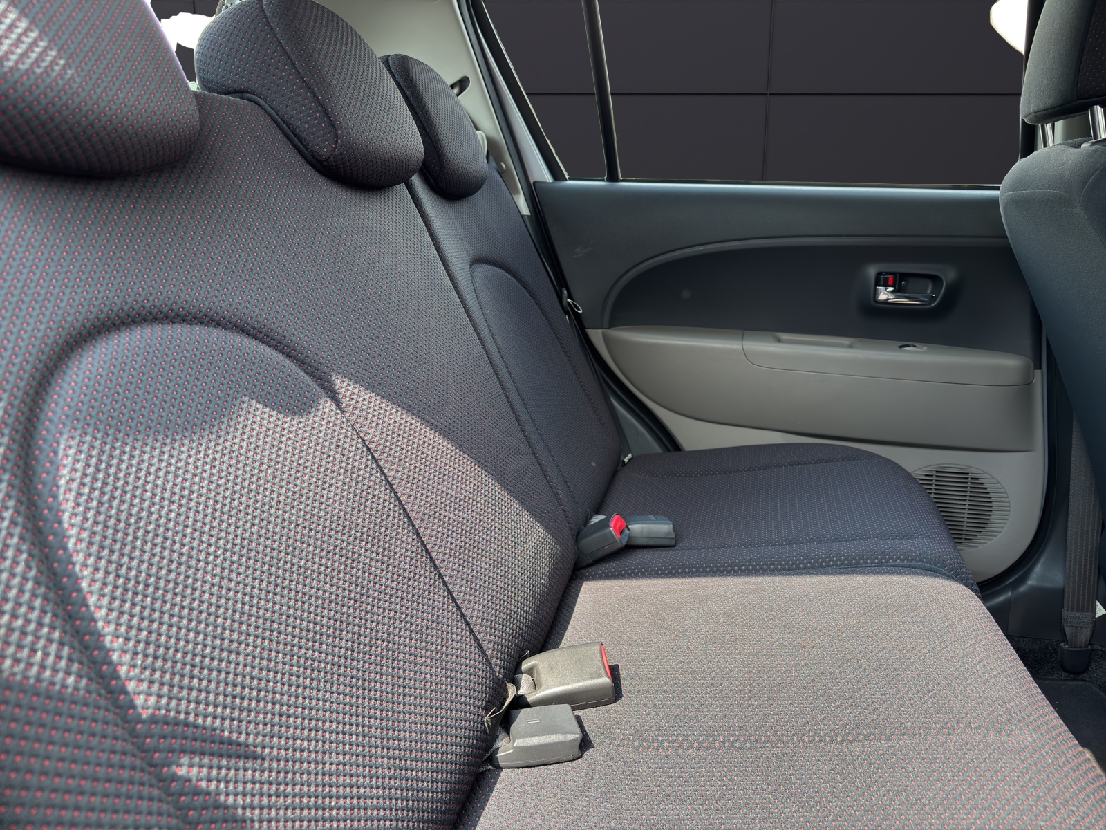 DAIHATSU Sirion 1.3 eco-4WD-image-7