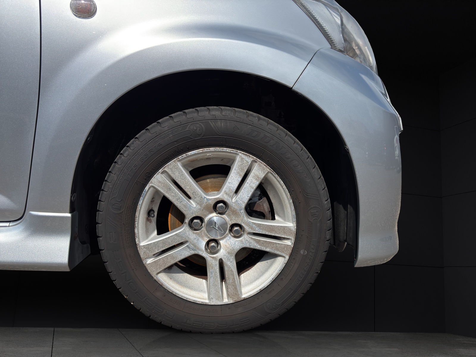 DAIHATSU Sirion 1.3 eco-4WD-image-8