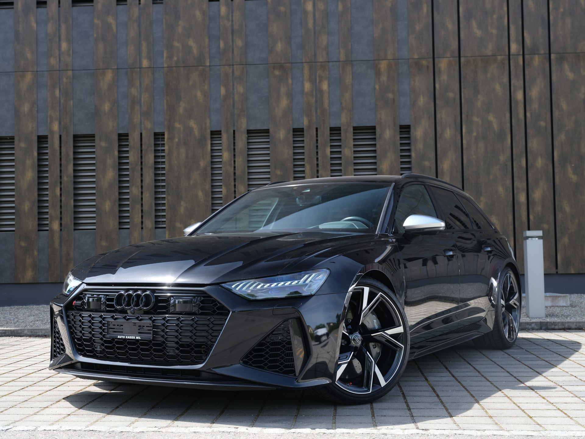 AUDI RS6 Avant 4.0 TFSI V8 quattro