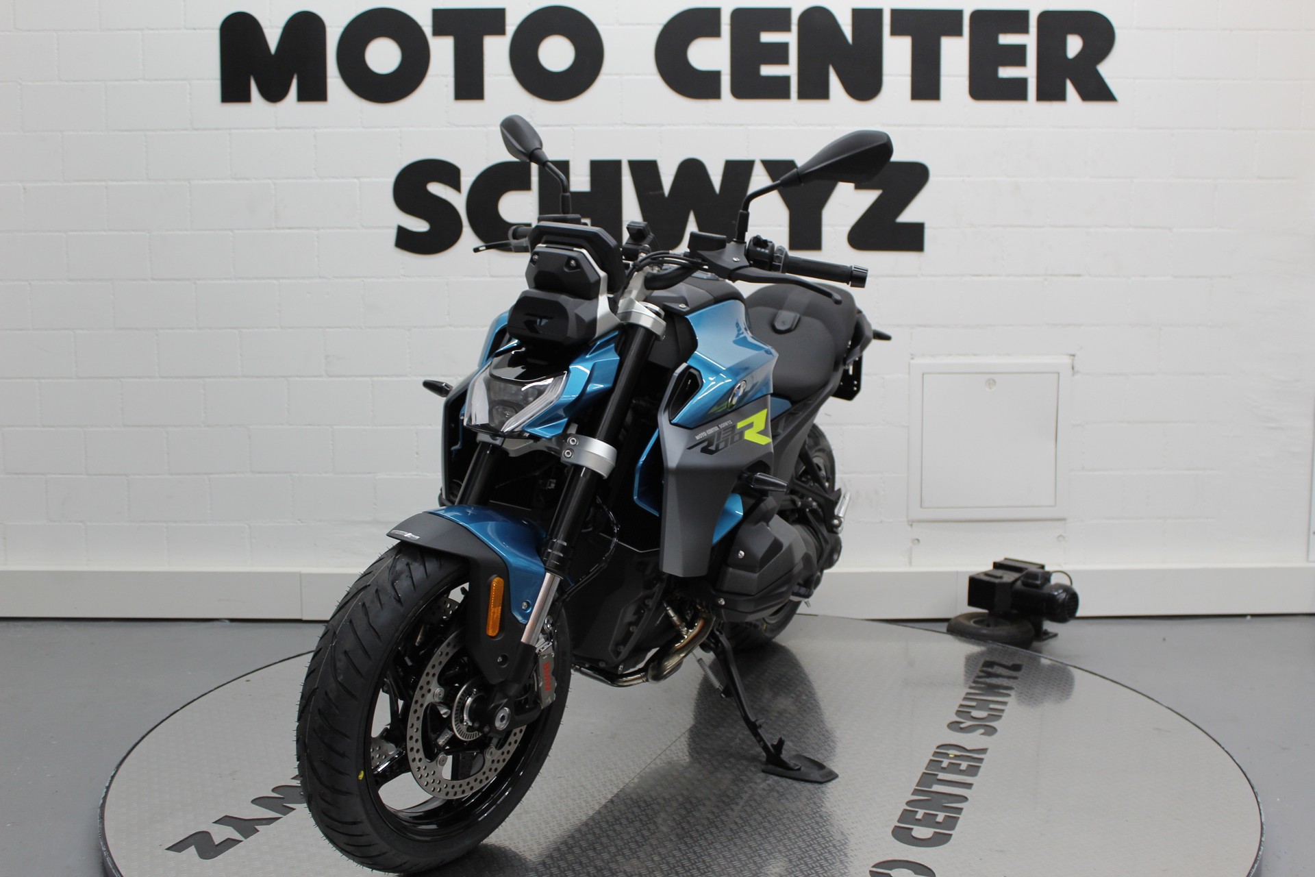 BMW R 1300 R-image-3