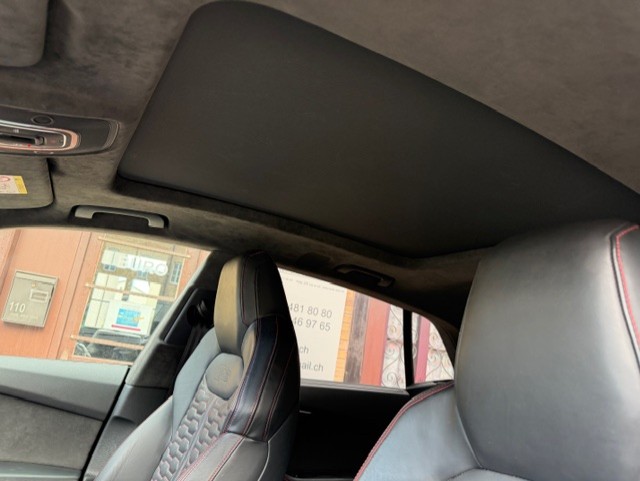 AUDI RSQ8 quattro tiptronic-image-11
