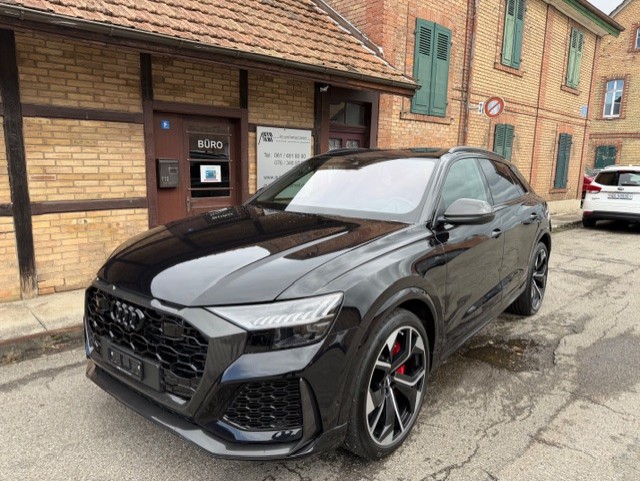 AUDI RSQ8 quattro tiptronic