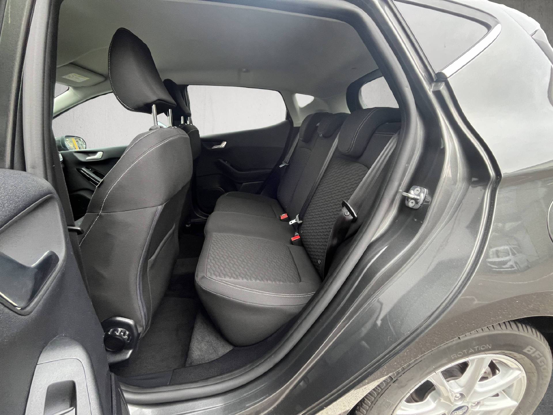 FORD Fiesta 1.0 EcoB Hybrid Titanium-image-13