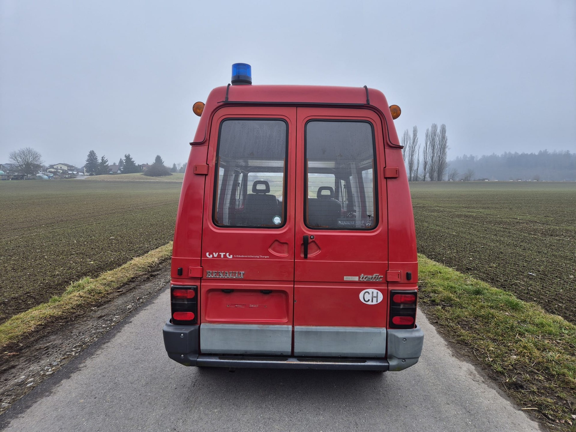 RENAULT TRAFIC-image-5