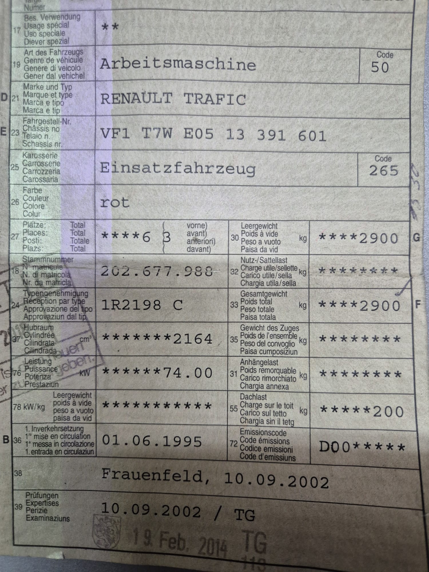 RENAULT TRAFIC-image-11
