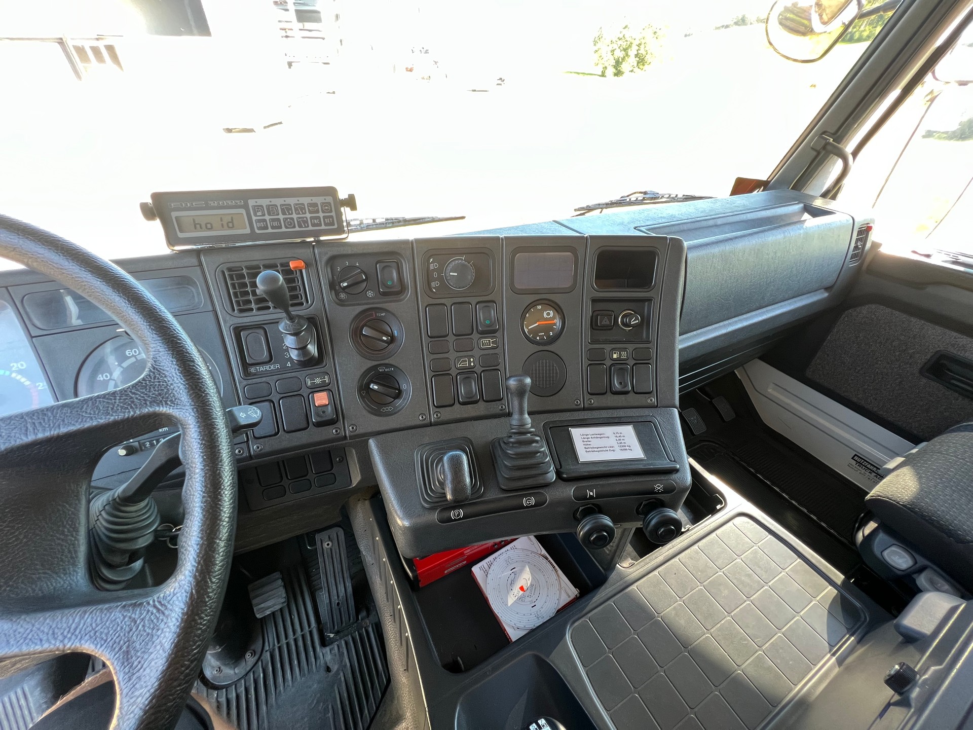 SCANIA R93 ML 4x2 143-image-12