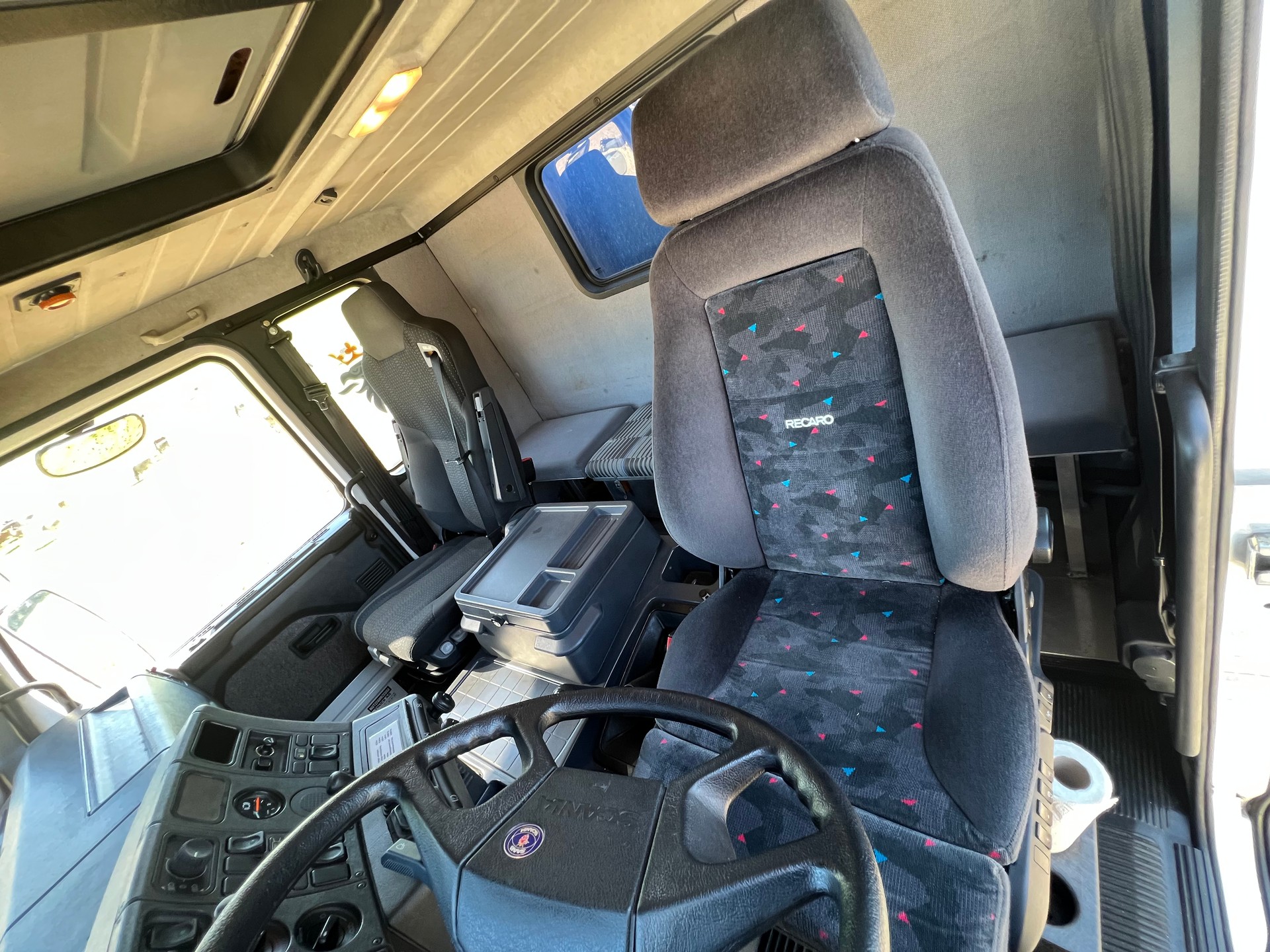 SCANIA R93 ML 4x2 143-image-11