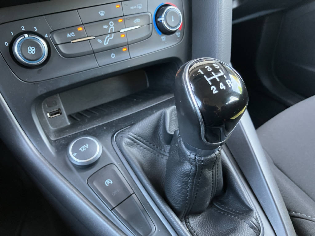 FORD Focus Station Wagon 1.0i EcoB 100 Trend-image-15