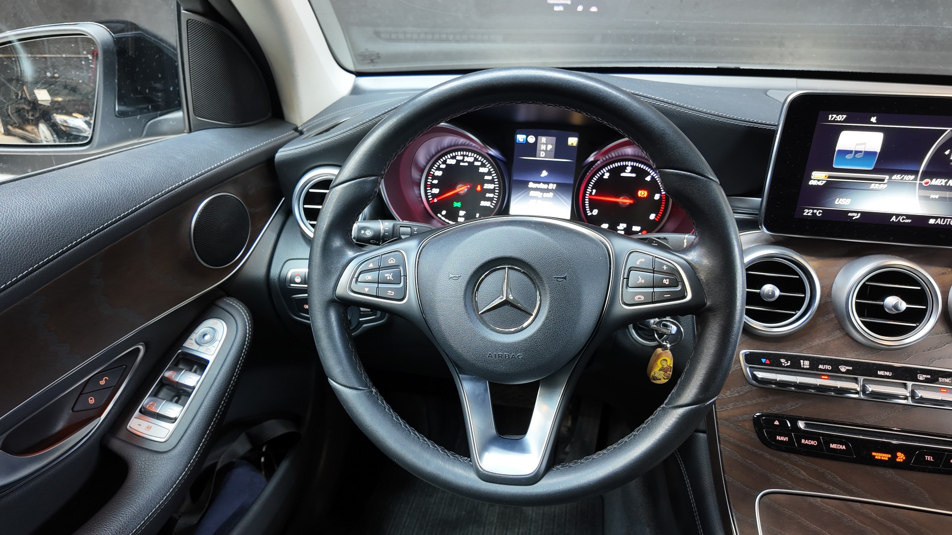 MERCEDES-BENZ GLC 250 d 4Matic 9G-Tronic-image-13