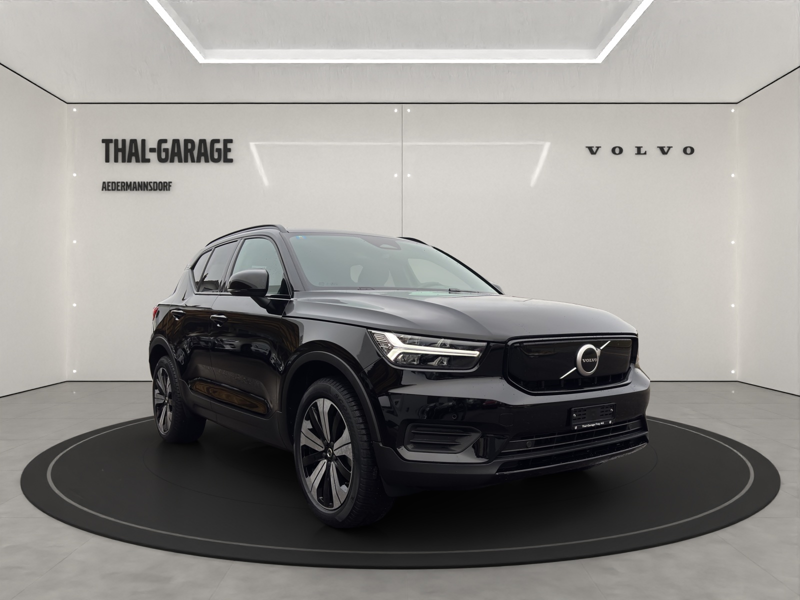 VOLVO XC40 P8 Twin Plus AWD-image-12