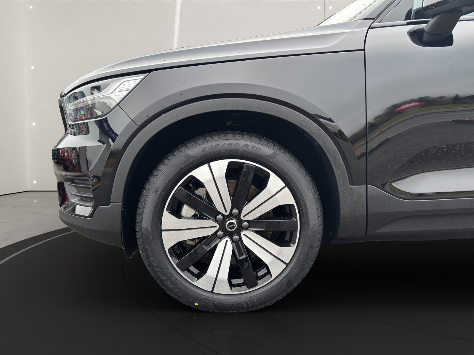 VOLVO XC40 P8 Twin Plus AWD-showroom-element-1