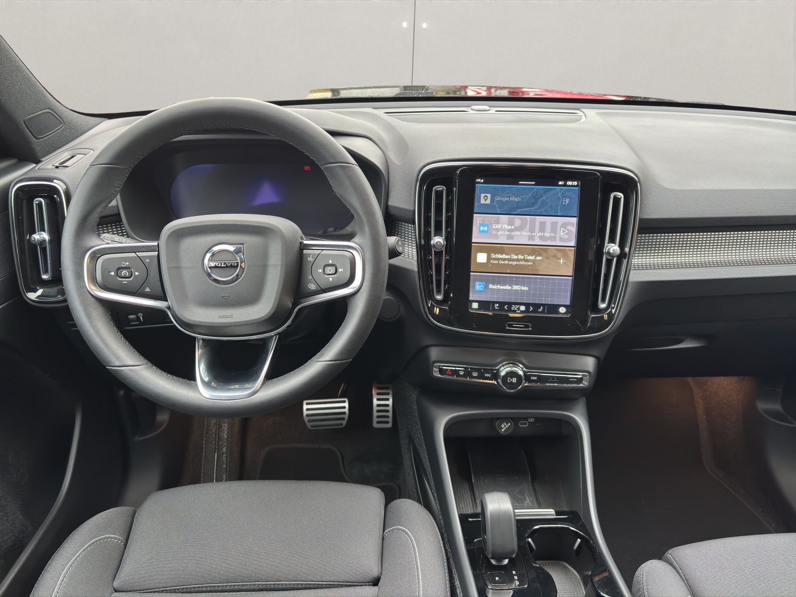 VOLVO XC40 P8 Twin Plus AWD-image-5