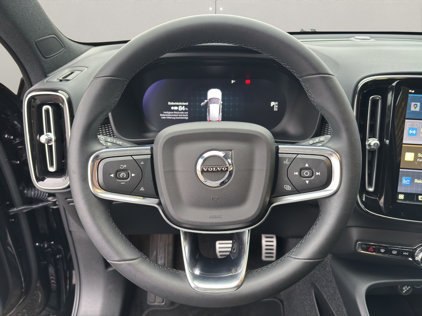 VOLVO XC40 P8 Twin Plus AWD-image-9