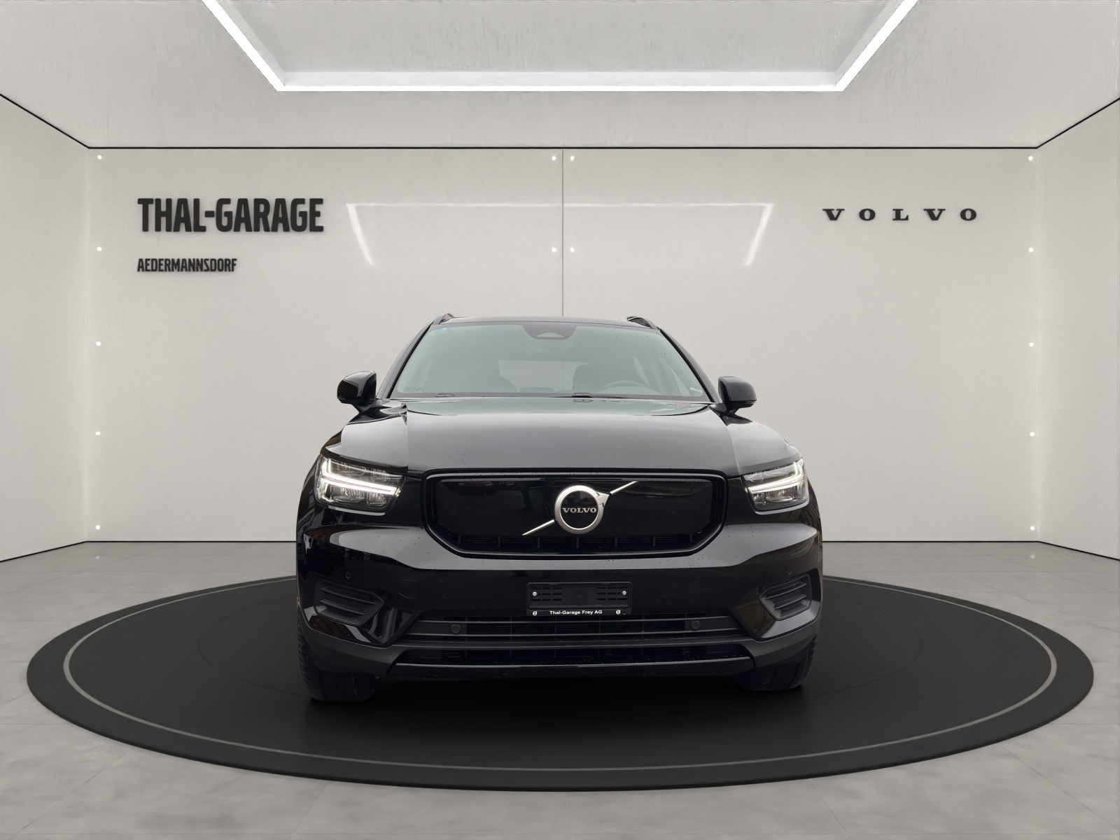 VOLVO XC40 P8 Twin Plus AWD-image-11