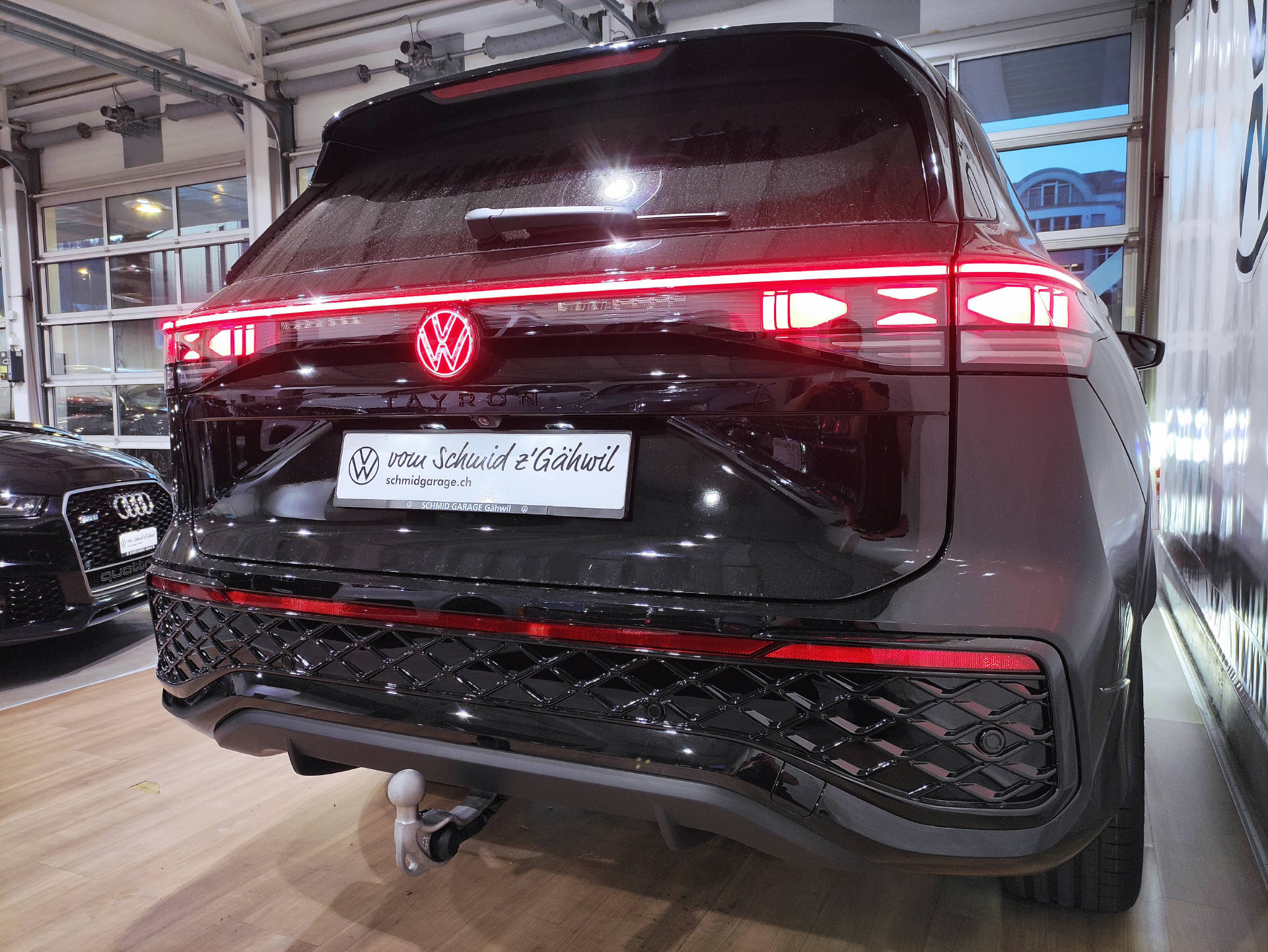 VW Tayron 2.0 TSI R-Line Plus Black-Style DSG 4motion-image-14