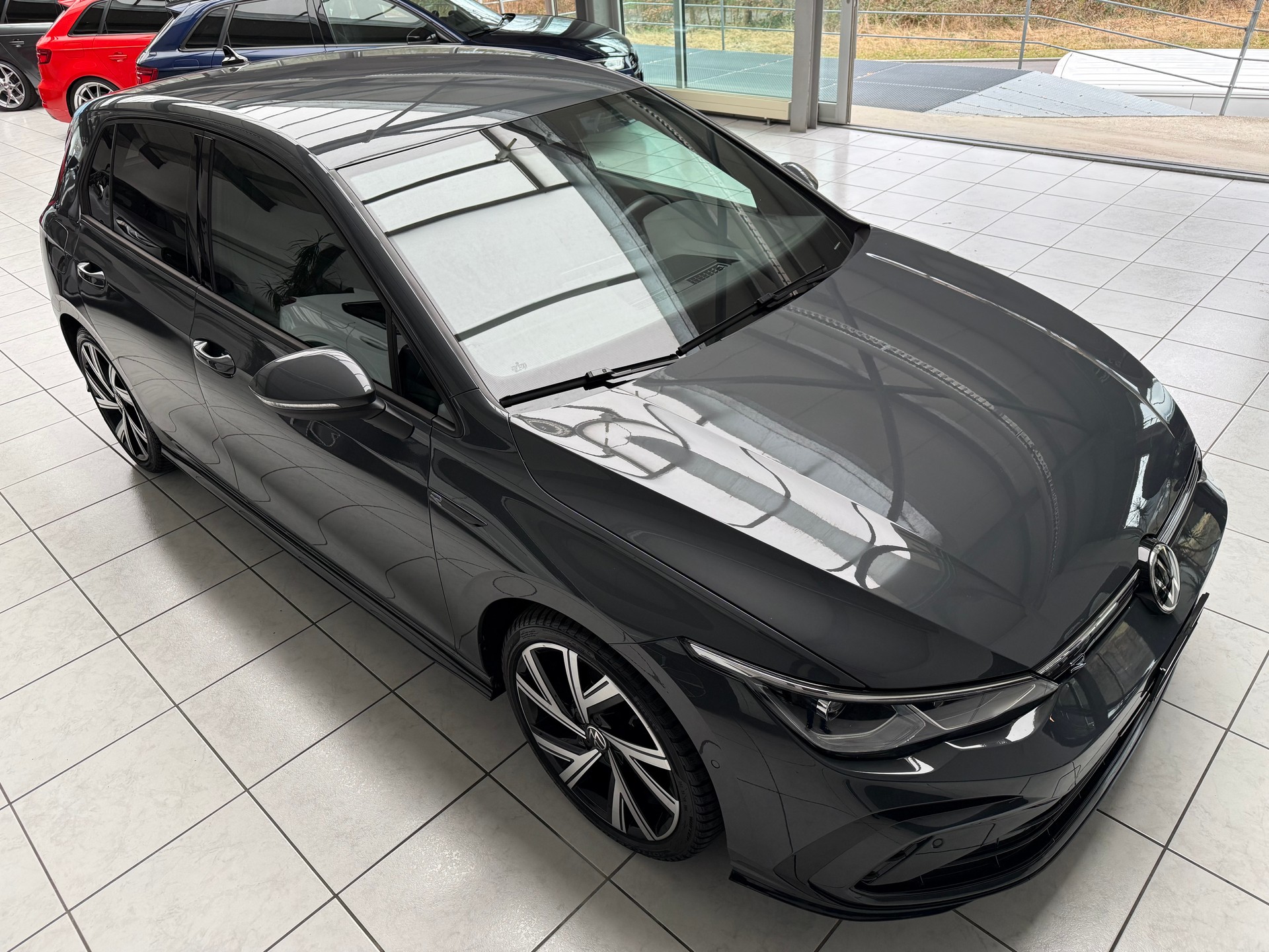 VW Golf 2.0 TDI R-Line DSG-image-5
