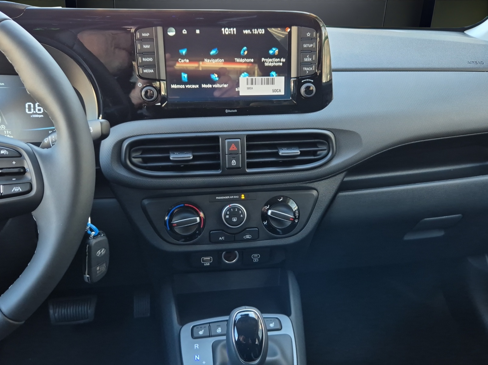 HYUNDAI i10 1.2 Amplia Aut.-image-8