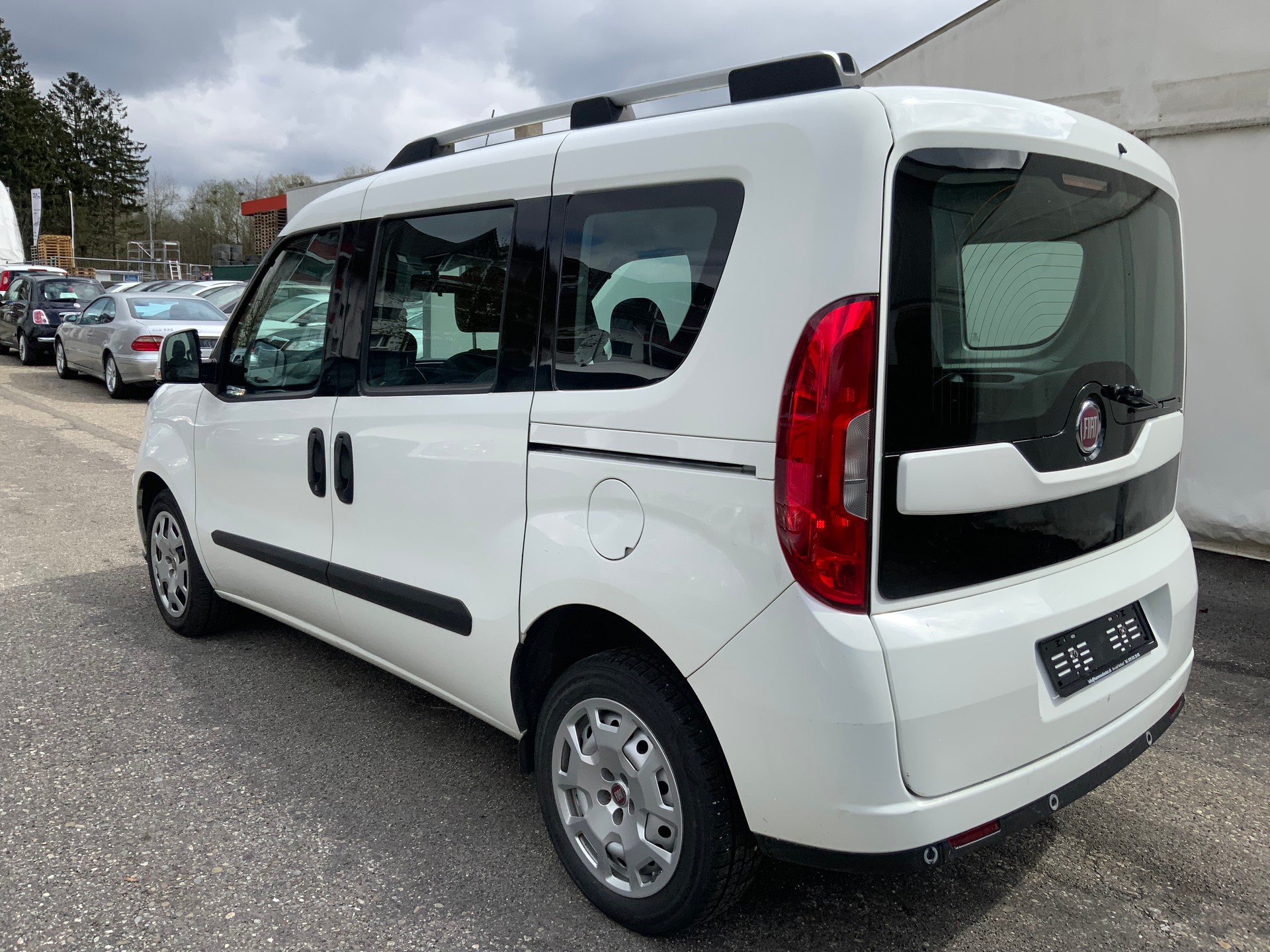 FIAT Doblò 1.6 Multi Jet Lounge-image-4
